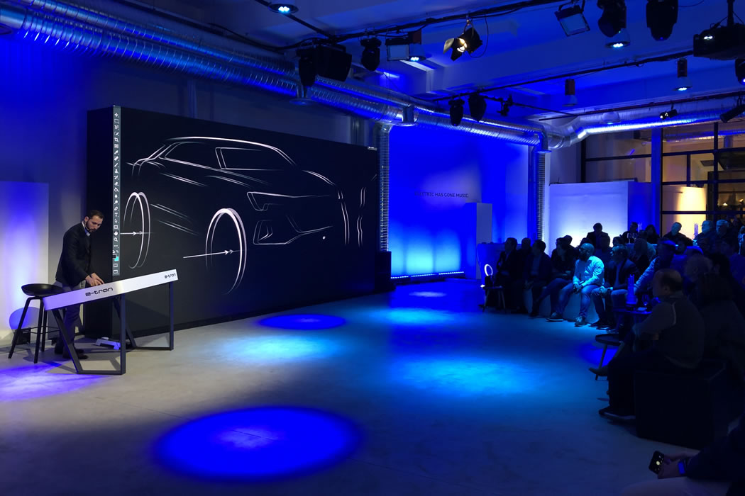 Presentació de l’Audi e-tron amb XTable multitouch com a taula de dibuix interactiva