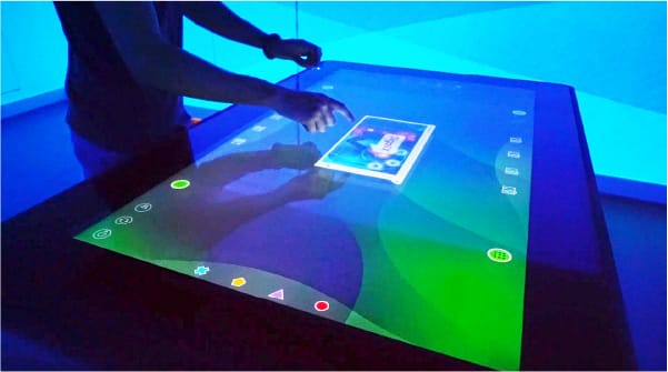 Mesa interactiva multitouch y multiusuario XTable para el aula del futuro
